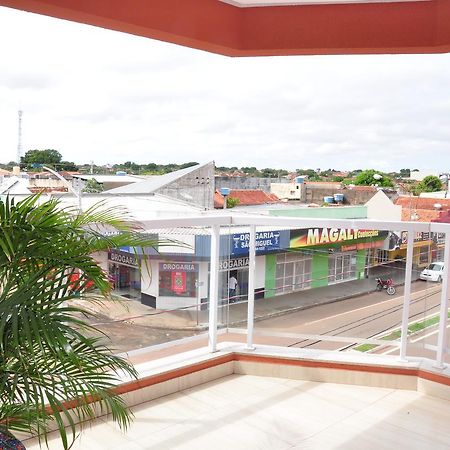 Hotel Sao Miguel Sao Miguel do Araguaia Extérieur photo